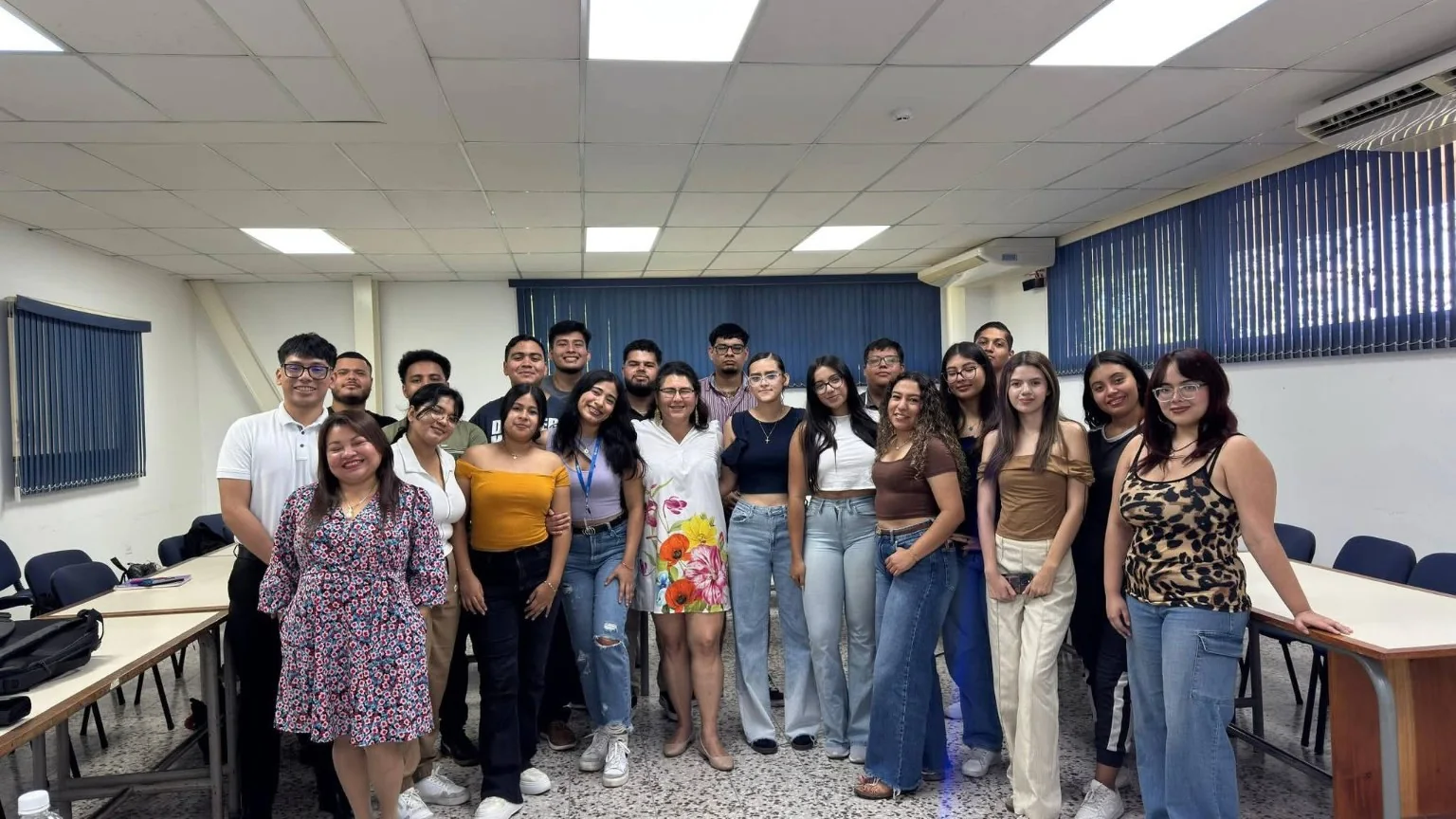 Participantes en un encuentro de Alternativa Contracultura
